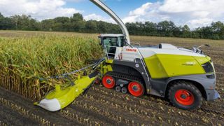 Claas passe le cap des 100 ensileuses Jaguar à chenilles Claas passe le cap des 100 ensileuses Jaguar à chenilles