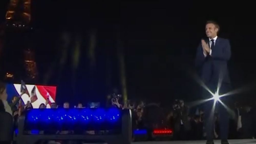 Des syndicats félicitent Emmanuel Macron