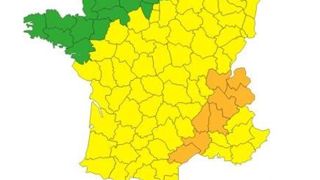 Huit départements toujours en alerte pour les orages Huit départements toujours en alerte pour les orages