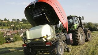 Kuhn célèbre les vingt ans de sa presse-enrubanneuse BIO Kuhn célèbre les vingt ans de sa presse-enrubanneuse BIO