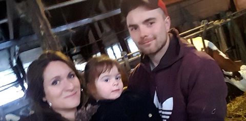 Marine Joubert, Jordan Vacher avec leur fille. © DR