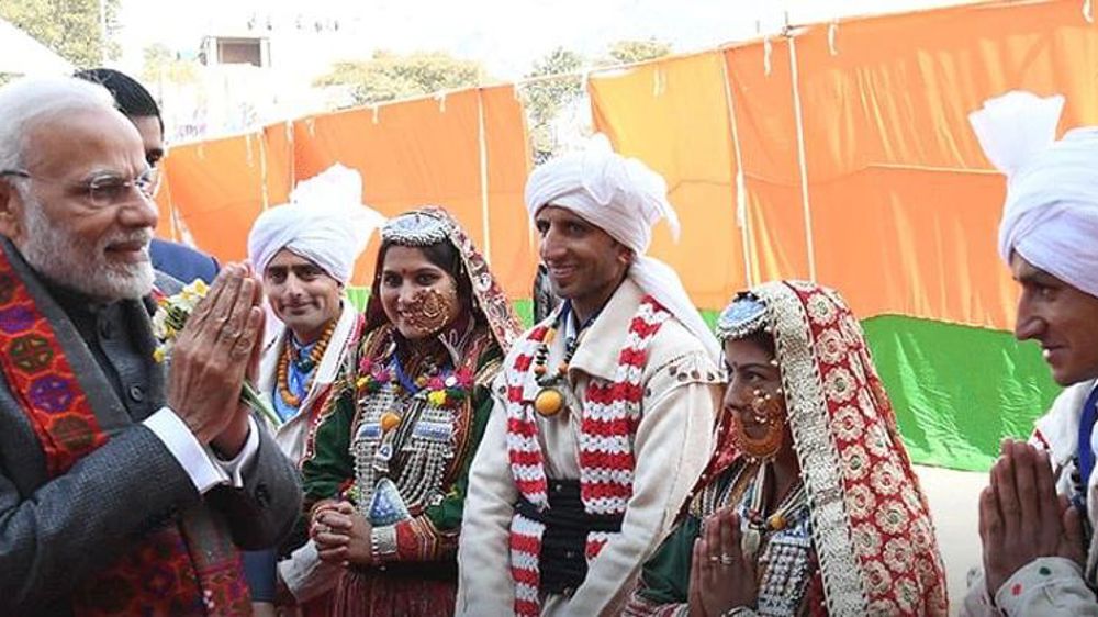 Le Premier ministre aide les paysans avant les élections