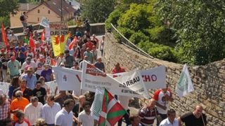 Une manifestation franco-espagnole contre l’ours Une manifestation franco-espagnole contre l’ours