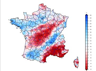 Rapport à la moyenne saisonnière 1981-2010 des cumuls de précipitations. Du 1er au 25 août 2019. © Météo-France
