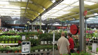 On sait désormais quels rayons sont considérés « de première nécessité » dans les magasins et ce qui va devoir être retiré. ©P. Fayolle