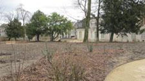 À Versailles, le jardin des musiciens italiens (sous Louis XIV, le bâtiment que l'on aperçoit en arrière-plan a accueilli les musiciens de la cour) vient d'être redessiné. Il sera à découvrir lors des Rencontres Le Nôtre, début juillet. ©Pascal fayolle 