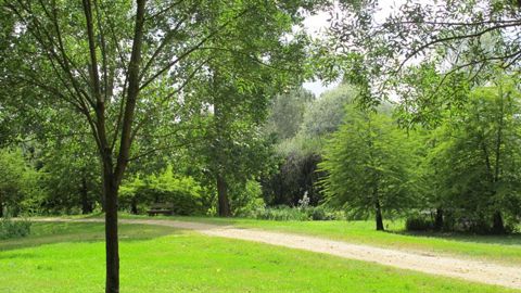 La conférence s'adresse à tous les acteurs de la filière ZNA : directeurs de jardins et espaces verts, green-keepers, entrepreneurs du paysage, forestiers, jardiniers professionnels et amateurs. ©Valérie Vidril La conférence s'adresse à tous les acteurs de la filière ZNA : directeurs de jardins et espaces verts, green-keepers, entrepreneurs du paysage, forestiers, jardiniers professionnels et amateurs. ©Valérie Vidril