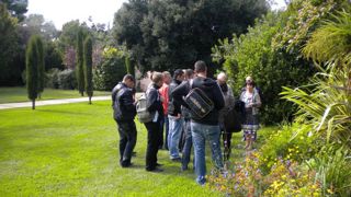 ©CFAAH 13 Base de la formation en paysage : la reconnaissance de végétaux, ici dans le parc Bortoli… le second parc public de Marseille en richesse variétale, après le parc Borély. ©CFAAH 13 Base de la formation en paysage : la reconnaissance de végétaux, ici dans le parc Bortoli… le second parc public de Marseille en richesse variétale, après le parc Borély.