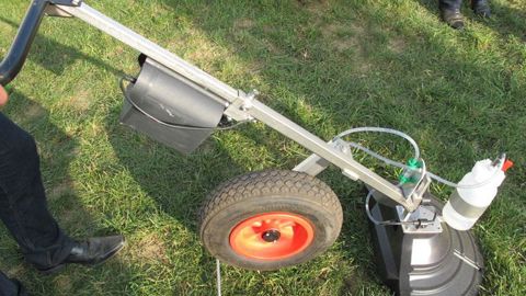 Manuel, thermique, chimique... chaque procédé offre des avantages et des inconvénients. ©Valérie Vidril Manuel, thermique, chimique... chaque procédé offre des avantages et des inconvénients. ©Valérie Vidril