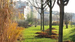« La question de la place du jardin dans la ville appartient à tous. Plus nous serons nombreux à la poser, plus nous serons sûrs que demain, il y aura plus de jardins dans ma ville », assure le Pacte pour le jardin. De son côté, le Pacte végétal invite les collectivités à acheter les plantes près de chez elles.(c)Valérie Vidril « La question de la place du jardin dans la ville appartient à tous. Plus nous serons nombreux à la poser, plus nous serons sûrs que demain, il y aura plus de jardins dan « La question de la place du jardin dans la ville appartient à tous. Plus nous serons nombreux à la poser, plus nous serons sûrs que demain, il y aura plus de jardins dans ma ville », assure le Pacte pour le jardin. De son côté, le Pacte végétal invite les collectivités à acheter les plantes près de chez elles.(c)Valérie Vidril « La question de la place du jardin dans la ville appartient à tous. Plus nous serons nombreux à la poser, plus nous serons sûrs que demain, il y aura plus de jardins dan