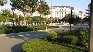 Angers est la première ville verte de France selon le classement établi récemment par l'Unep. Et cela se voit dès la sortie de la gare SNCF !(c)Pascal Fayolle Angers est la première ville verte de France selon le classement établi récemment par l'Unep. Et cela se voit dès la sortie de la gare SNCF !(c)Pascal Fayolle Angers est la première ville verte de France selon le classement établi récemment par l'Unep. Et cela se voit dès la sortie de la gare SNCF !(c)Pascal Fayolle Angers est la première ville verte de France selon le classement établi récemment par l'Unep. Et cela se voit dès la sortie de la gare SNCF !(c)Pascal Fayolle