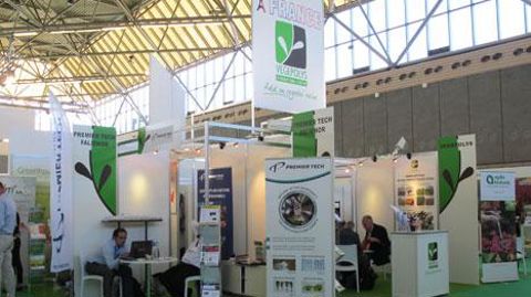 L'une des missions de Végépolys est d'aider à exposer dans les événements étrangers, en fonction des besoins des adhérents. Photo : organisation d'un pôle France au nouveau salon GreenTech à Amsterdam à la mi-juin 2014. ©Odile Maillard L'une des missions de Végépolys est d'aider à exposer dans les événements étrangers, en fonction des besoins des adhérents. Photo : organisation d'un pôle France au nouveau salon GreenTech à Amsterdam à la mi-juin 2014. ©Odile Maillard