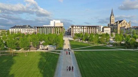 Le jardin de la Brèche, à Niort, l'un des candidats aux Victoires du paysage 2014. Verdict le 11 décembre ! ®Victoires du paysage Le jardin de la Brèche, à Niort, l'un des candidats aux Victoires du paysage 2014. Verdict le 11 décembre ! ®Victoires du paysage