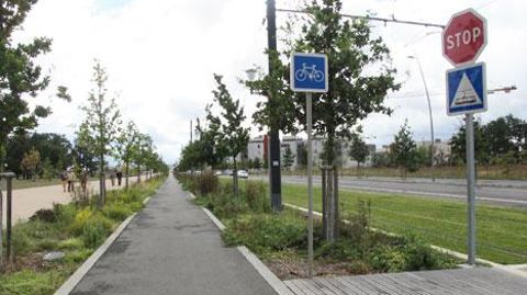 L'atelier « bonnes pratiques de plantation des arbres urbains » de Salonvert visera à proposer des démonstrations de plantation commentées et à répondre aux questions des visiteurs.(c)Pascal Fayolle L'atelier « bonnes pratiques de plantation des arbres urbains » de Salonvert visera à proposer des démonstrations de plantation commentées et à répondre aux questions des visiteurs.(c)Pascal Fayolle