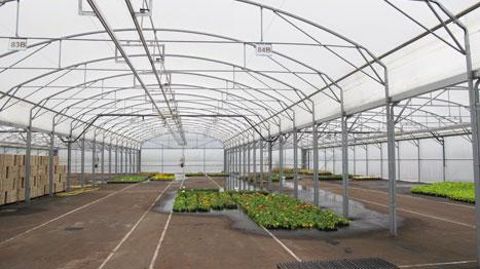 L'éco-contribution portant sur les films de couverture de serres est passée le 1er décembre dernier à 65 euros par tonne.(c)Pascal Fayolle L'éco-contribution portant sur les films de couverture de serres est passée le 1er décembre dernier à 65 euros par tonne.(c)Pascal Fayolle