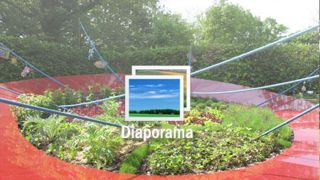 01. Les lianes de l'architecte Jean-Philippe Poirée Ville font leur retour, une dizaine d'années après leur première apparition. Elles sont semées d'annuelles, vivaces, etc. et sont visibles dans les jardins du château, en dehors du Festival proprement dit.