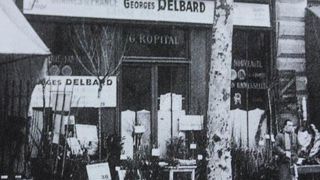 Le premier magasin Delbard, ouvert le 9 novembre 1935, quai de la Mégisserie, à Paris. La pépinière sera créée sept ans plus tard à Malicorne (03). ©Pépinières et roseraies G. Delbard Le premier magasin Delbard, ouvert le 9 novembre 1935, quai de la Mégisserie, à Paris. La pépinière sera créée sept ans plus tard à Malicorne (03). ©Pépinières et roseraies G. Delbard Le premier magasin Delbard, ouvert le 9 novembre 1935, quai de la Mégisserie, à Paris. La pépinière sera créée sept ans plus tard à Malicorne (03). ©Pépinières et roseraies G. Delbard Le premier magasin Delbard, ouvert le 9 novembre 1935, quai de la Mégisserie, à Paris. La pépinière sera créée sept ans plus tard à Malicorne (03). ©Pépinières et roseraies G. Delbard