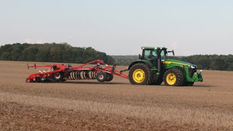 Horsch : Le déchaumeur Fortis AS se décline en largeur de 6 et 7 m Horsch : Le déchaumeur Fortis AS se décline en largeur de 6 et 7 m