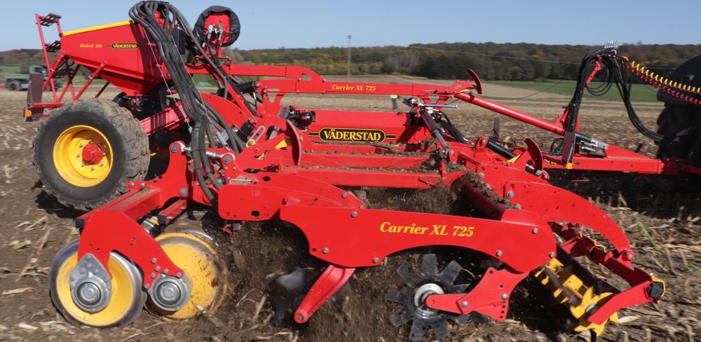 Le Carrier XL 725 est un modèle supplémentaire dans la gamme des déchaumeurs à disques indépendant Väderstad.