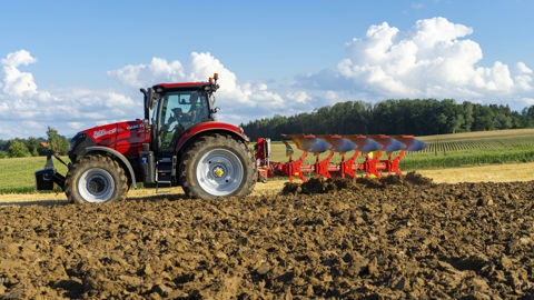 Pöttinger : La charrue Servo 4000 plus simple à régler Pöttinger : La charrue Servo 4000 plus simple à régler