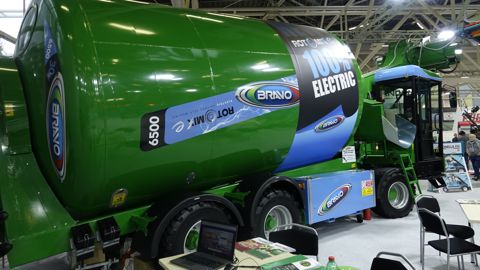 Bravo : 270 kW de puissance électrique cumulés dans la mélangeuse Rotomix-e Bravo : 270 kW de puissance électrique cumulés dans la mélangeuse Rotomix-e