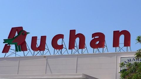 Après une perte de plus d’un milliard d’euros en 2018, Auchan se sépare de ses magasins en Italie et au Vietnam. © Wikipédia Après une perte de plus d’un milliard d’euros en 2018, Auchan se sépare de ses magasins en Italie et au Vietnam. © Wikipédia