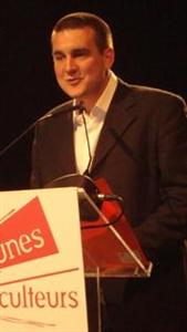 Au congrès des JA à Pontarlier, François Thabuis juste élu président.
