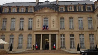 Le président de la République recevra les syndicats durant 2 heures, vendredi 20 juillet au matin. Le président de la République recevra les syndicats durant 2 heures, vendredi 20 juillet au matin.