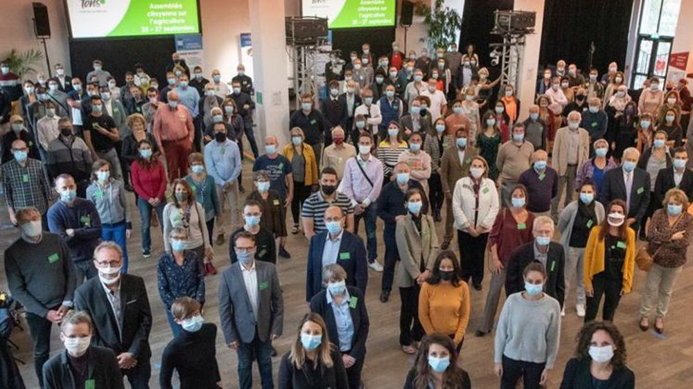 Plus de 120 citoyens français ont débattu ce week end de l’agriculture. ©Twitter ImPACtons