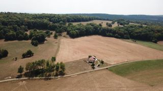 Un arrêté du 12 octobre 2018 autorise la fauche et la pâture des parcelles déclarées en jachère et en surfaces d’intérêt écologique pour la campagne 2018. © Cédric Faimali/GFA Un arrêté du 12 octobre 2018 autorise la fauche et la pâture des parcelles déclarées en jachère et en surfaces d’intérêt écologique pour la campagne 2018. © Cédric Faimali/GFA