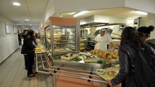 La plateforme "ma cantine" permet aux acteurs de la restauration collective d'effectuer un autodiagnostic. La plateforme "ma cantine" permet aux acteurs de la restauration collective d'effectuer un autodiagnostic.