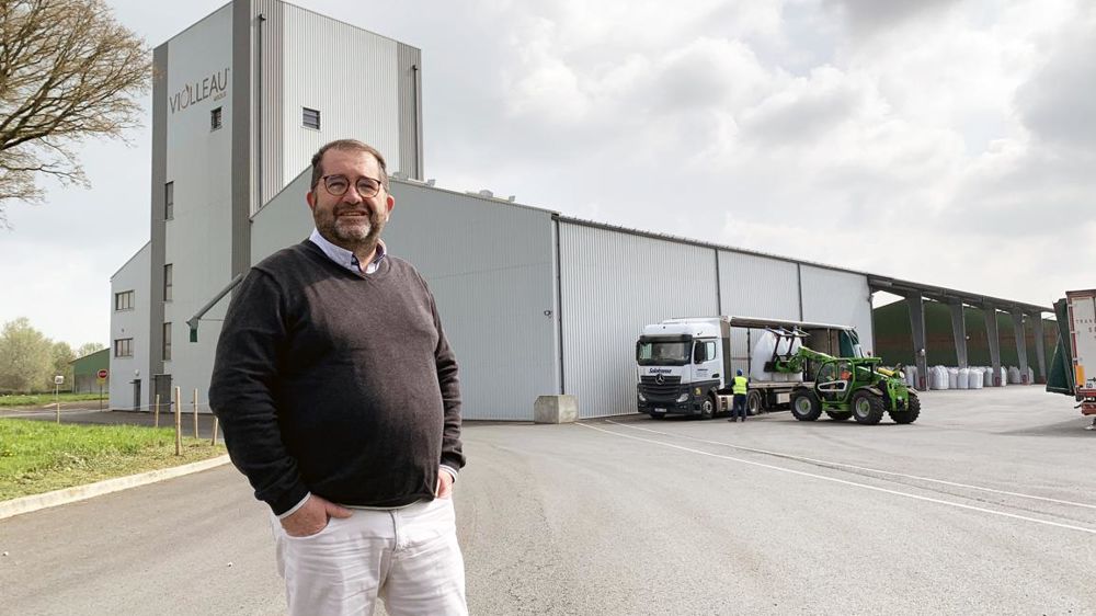 À La Forêt-sur-Sèvre, Violleau fabrique désormais 42 000 t d’engrais organiques en bouchons, sous plus de 70 formulations, fait savoir Dominique Billard, DG de Violleau France.