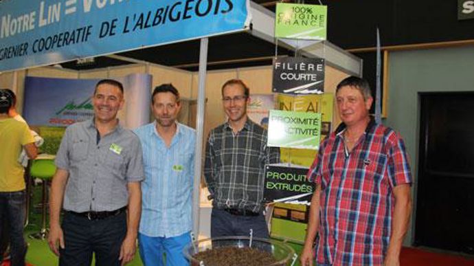 Daniel Maurel (à gauche), directeur du Grenier coopératif de l'Albigeois, Olivier Massoutié, responsable du pôle végétal, Pierre Albouy, responsable du pôle animal et Thierry Roch, le président, ont présenté les perspectives d'évolution de la marque Inéal. © M. ROQUE MARMEYS Daniel Maurel (à gauche), directeur du Grenier coopératif de l'Albigeois, Olivier Massoutié, responsable du pôle végétal, Pierre Albouy, responsable du pôle animal et Thierry Roch, le président, ont présenté les perspectives