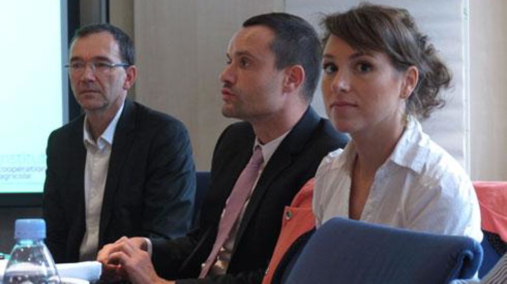 Jérôme Calleau, président de l'Institut de la coopération agricole, Florent Varin, directeur opérationnel et Cécile Anduru, animatrice. © R. FOURREAUX Jérôme Calleau, président de l'Institut de la coopération agricole, Florent Varin, directeur opérationnel et Cécile Anduru, animatrice. © R. FOURREAUX