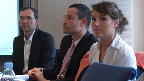Jérôme Calleau, président de l'Institut de la coopération agricole, Florent Varin, directeur opérationnel et Cécile Anduru, animatrice. © R. FOURREAUX Jérôme Calleau, président de l'Institut de la coopération agricole, Florent Varin, directeur opérationnel et Cécile Anduru, animatrice. © R. FOURREAUX