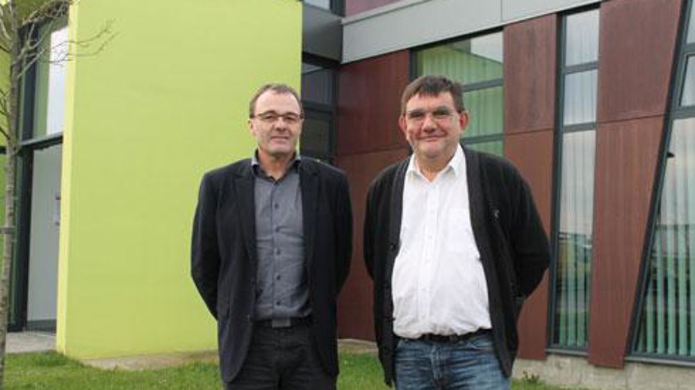 Guy Raymond (à droite), directeur de Fertil'Eveil, et Gérard Chevalier, président de la Communauté de communes, maire de Beaupréau, ont annoncé que cette unité de compostage sera opérationnelle en janvier 2017. Guy Raymond (à droite), directeur de Fertil'Eveil, et Gérard Chevalier, président de la Communauté de communes, maire de Beaupréau, ont annoncé que cette unité de compostage sera opérationnelle en janvier 2017. Guy Raymond (à droite), directeur de Fertil'Eveil, et Gérard Chevalier, président de la Communauté de communes, maire de Beaupréau, ont annoncé que cette unité de compostage sera opérationnelle en janvier 2017. Guy Raymond (à droite), directeur de Fertil'Eveil, et Gérard Chevalier, président de la Communauté de communes, maire de Beaupréau, ont annoncé que cette unité de compostage sera opérationnelle en janvier 2017.