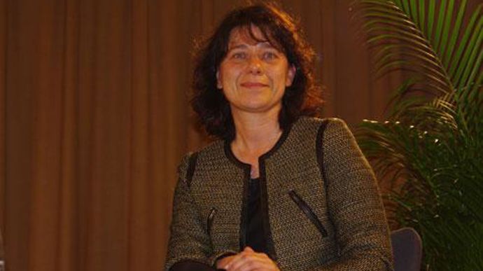 « Parallèlement aux différents projets qui suivent leur cours, la Scara va engager en 2015 une réflexion stratégique pour baliser sa route à l'horizon 2025 », a annoncé Agnès Duwer, directrice générale de la Scara lors de l'assemblée générale. © C. URVOY « Parallèlement aux différents projets qui suivent leur cours, la Scara va engager en 2015 une réflexion stratégique pour baliser sa route à l'horizon 2025 », a annoncé Agnès Duwer, directrice générale de la Scara lors de l'assemblée générale. ©