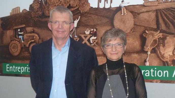 Pour Roland Primat et Elisabeth Mounier, respectivement président et directrice générale de La Dauphinoise, la recherche de valeur ajoutée et l'innovation restent les deux axes majeurs de la coopérative. © C. PENET Pour Roland Primat et Elisabeth Mounier, respectivement président et directrice générale de La Dauphinoise, la recherche de valeur ajoutée et l'innovation restent les deux axes majeurs de la coopérative. © C. PENET