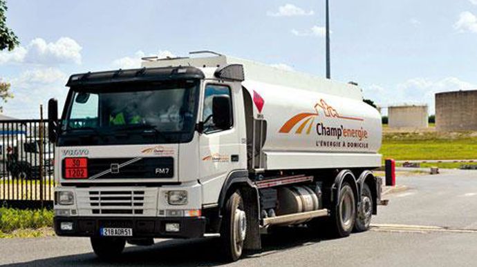 Champ'énergie livre 60 000 m³ de fioul et gazole à 9 000 clients particuliers et professionnels dans la Marne, les Ardennes et les départements voisins. Champ'énergie livre 60 000 m³ de fioul et gazole à 9 000 clients particuliers et professionnels dans la Marne, les Ardennes et les départements voisins. Champ'énergie livre 60 000 m³ de fioul et gazole à 9 000 clients particuliers et professionnels dans la Marne, les Ardennes et les départements voisins. Champ'énergie livre 60 000 m³ de fioul et gazole à 9 000 clients particuliers et professionnels dans la Marne, les Ardennes et les départements voisins.