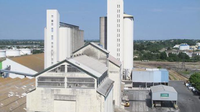 InVivo engage une reflexion prospective sur l'export français de grains (ici, le site de Bordeaux-Bassens). © R. FOURREAUX InVivo engage une reflexion prospective sur l'export français de grains (ici, le site de Bordeaux-Bassens). © R. FOURREAUX