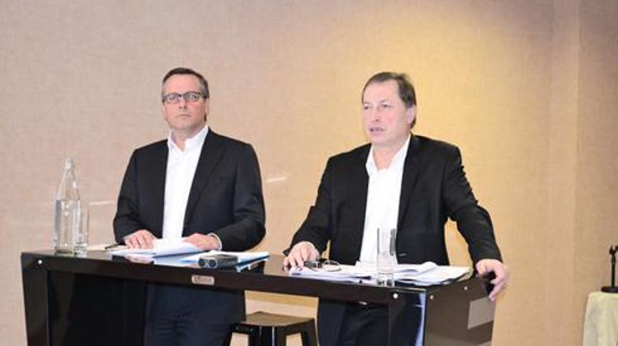 Pierre Couderc, directeur général, et Christian Pèes, président, se félicitent d'avoir déjà formalisé une centaine de « contrats de progrès » avec leurs adhérents. © F. JACQUEMOUD Pierre Couderc, directeur général, et Christian Pèes, président, se félicitent d'avoir déjà formalisé une centaine de « contrats de progrès » avec leurs adhérents. © F. JACQUEMOUD