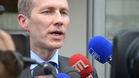 Guillaume Garot, à la sortie de la rencontre d'urgence à Montpellier, le 22 avril, lors du point presse. Guillaume Garot, à la sortie de la rencontre d'urgence à Montpellier, le 22 avril, lors du point presse.