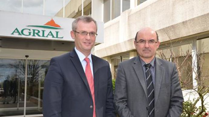 Ludovic Spiers, directeur général et Arnaud Degoulet, président d'Agrial ont annoncé un chiffre d'affaires du groupe en progression de 33 % en 2012 pour atteindre 3,6 milliards d'euros.  © J.-C. BALLANDONNE Ludovic Spiers, directeur général et Arnaud Degoulet, président d'Agrial ont annoncé un chiffre d'affaires du groupe en progression de 33 % en 2012 pour atteindre 3,6 milliards d'euros. © J.-C. BALLANDONNE