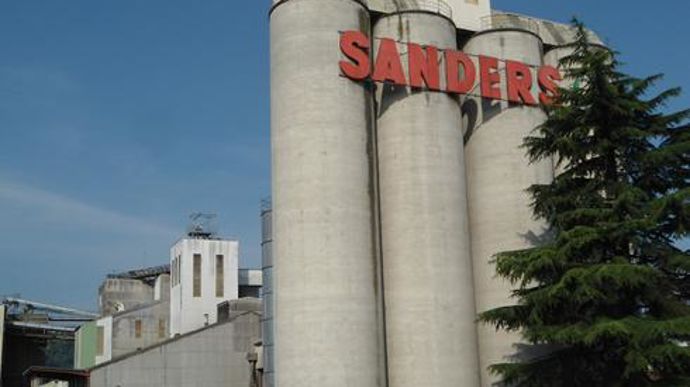 Sanders Euralis comprendra l'usine Actalim de Vic-en-Bigorre (Hautes-Pyrénées) et celle de Sanders, à Lons (Pyrénées-Atlantiques). Sanders Euralis comprendra l'usine Actalim de Vic-en-Bigorre (Hautes-Pyrénées) et celle de Sanders, à Lons (Pyrénées-Atlantiques).