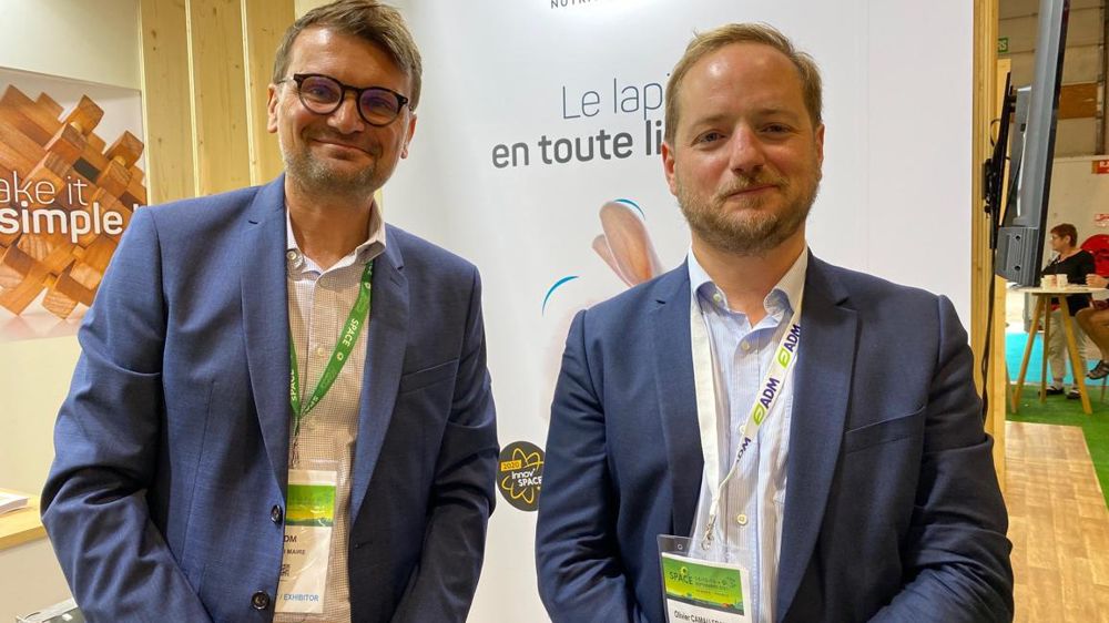 Manuel Maire, DG d’ADM France, et Olivier Camau, directeur gestion grands comptes, ont présenté le 14 septembre au Space à Rennes, le nouveau plan stratégique d’ADM-Neovia en France. © Y. BOLOH