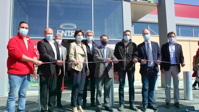 L’inauguration du magasin de Rohrbach-lès-Bitche a eu lieu le 27 avril en présence des dirigeants de Lorca et des élus locaux.