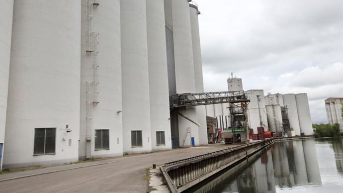 Concernant le rapprochement InVivo-Soufflet, la Commission européenne a conclu le 22 novembre qu’aucun problème de concurrence sur les marchés agricoles ne serait soulevé par cette transaction. Ici, les installations du groupe Soufflet à Nogent-sur-Seine.© GUTNER