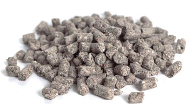 À base de levure, Fertispring est une poudre à incorporer dans les fertilisants et les substrats.