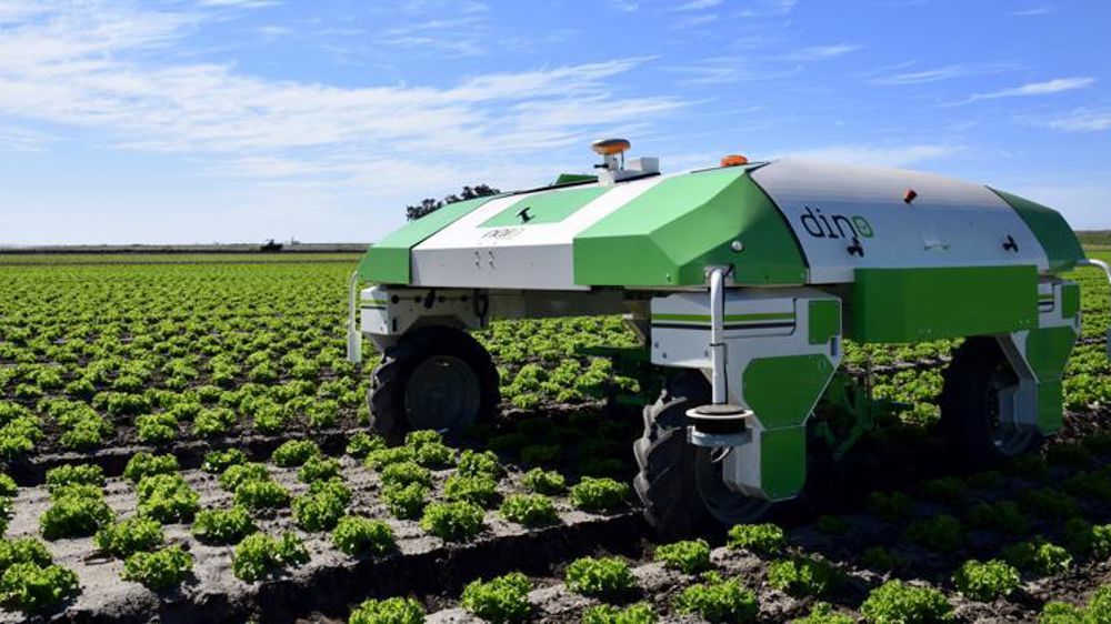 Les robots électriques de désherbage Dino (photo) et Oz de Naïo Technologies sont désormais commercialisés en exclusivité par Arterris en Haute-Garonne et en Ariège. © NAÏO TECHNOLOGIES