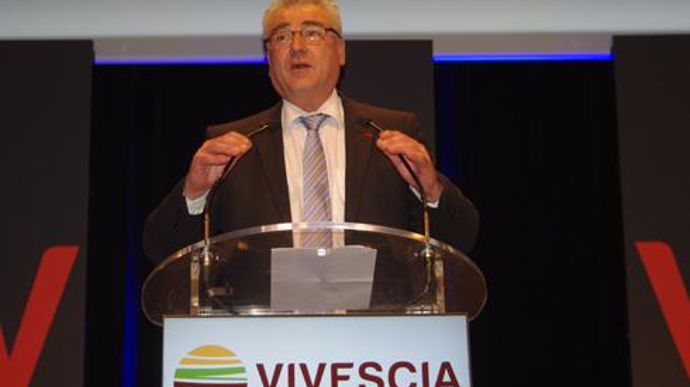 « La constitution d'un pool de financement avec six groupes bancaires signe une nouvelle façon de travailler avec nos financeurs », précisait Pascal Prot, président du groupe Vivescia le 17 décembre dernier. © C. URVOY « La constitution d'un pool de financement avec six groupes bancaires signe une nouvelle façon de travailler avec nos financeurs », précisait Pascal Prot, président du groupe Vivescia le 17 décembre dernier. © C. URVOY